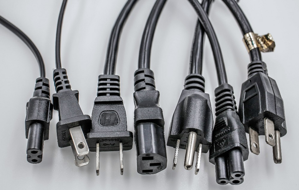 US-Power-Cord-with-IEC-60320-Receptacles.jpg