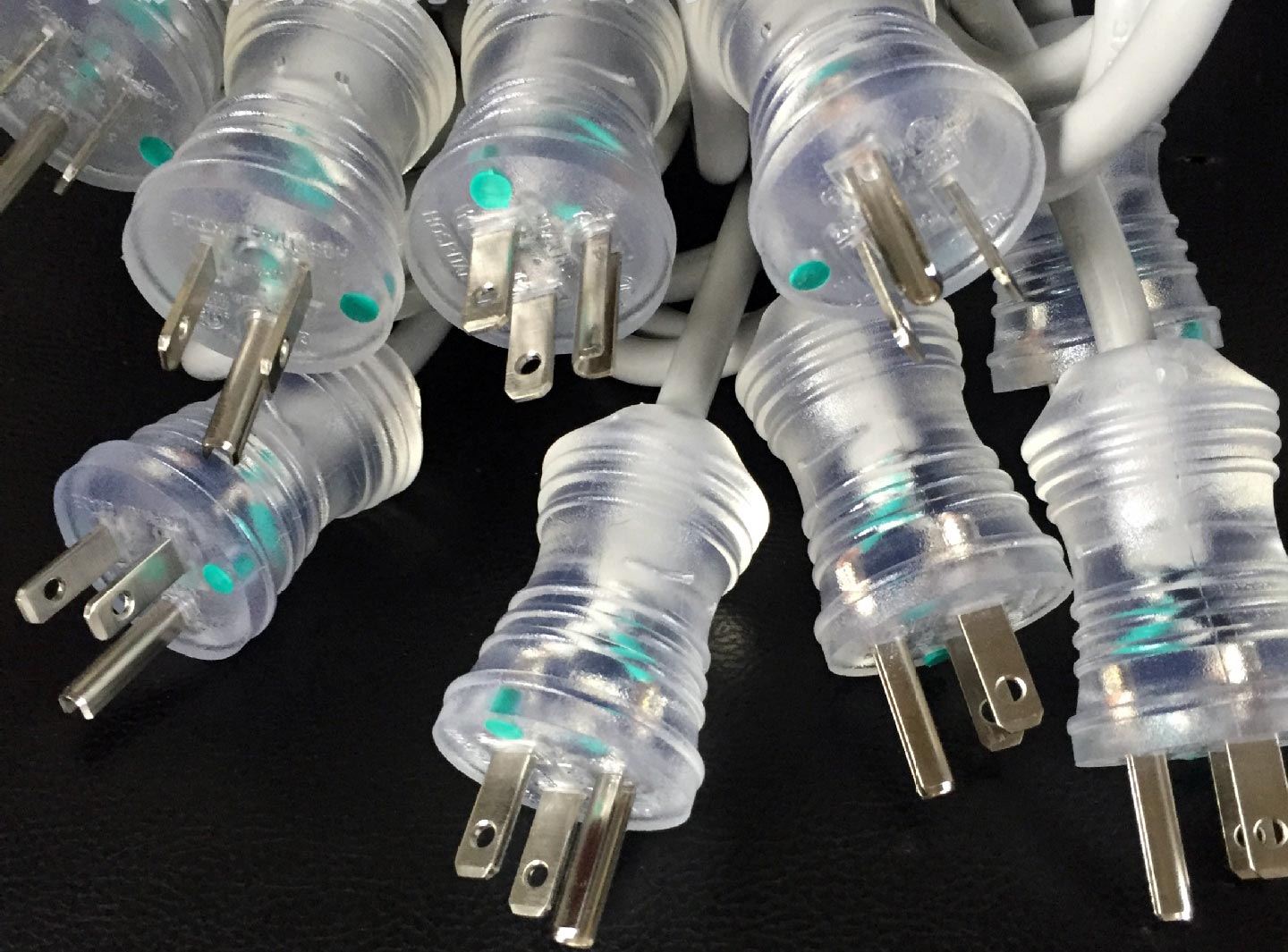 Grey-NEMA-5-15P-Medical-Grade-Power-Cord-Transparent-Plug.jpg