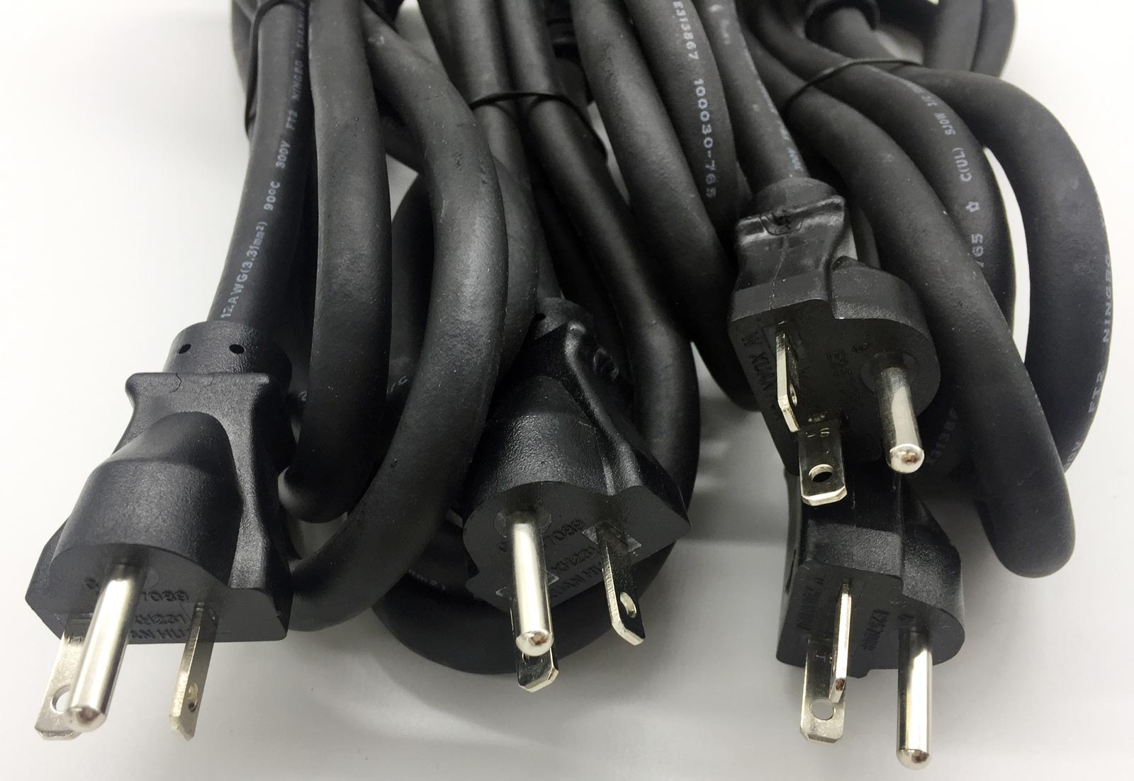 NEMA-5-20-20-Amp-125V-plug.jpg