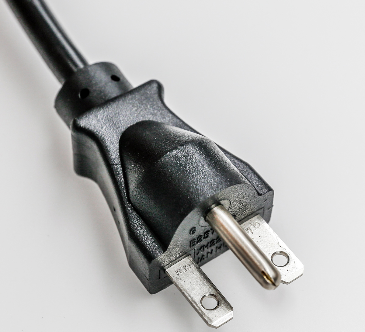 NEMA-6-15P-Power-Cord-15-Amps-250-Volt.jpg