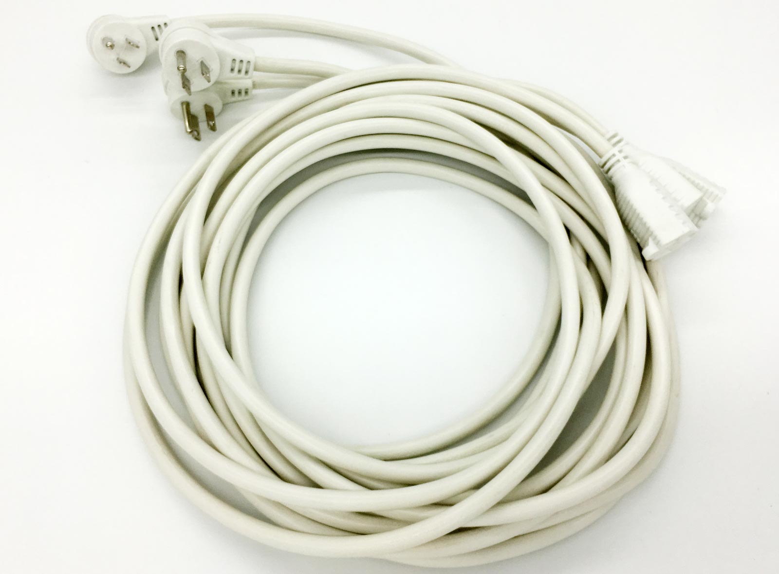 Manufacturer-Base-US-NEMA-5-15-Offset-Right-Angle-Plug-Single-Outlet-Socket-Extension-Cords.jpg