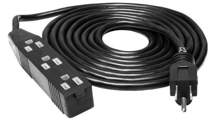 US-triple-outlet-indoor-extension-cords-LA004H-LA052D-750x418.jpg