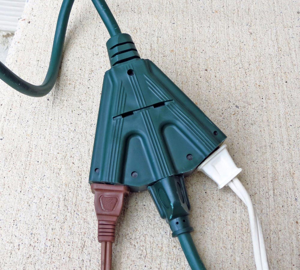 16-3-SJTW-Cable-3-Prong-Extension-Cord.jpg