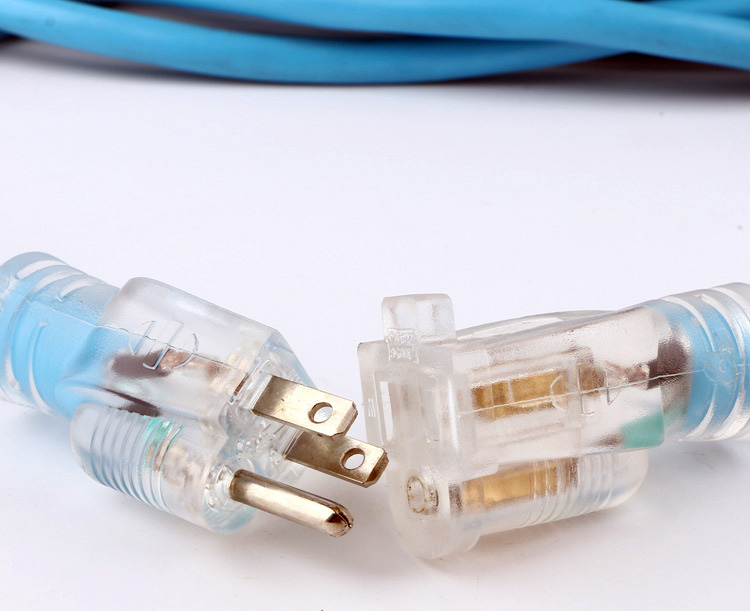 Outdoor-Extension-Cord-with-Lighted-End.jpg