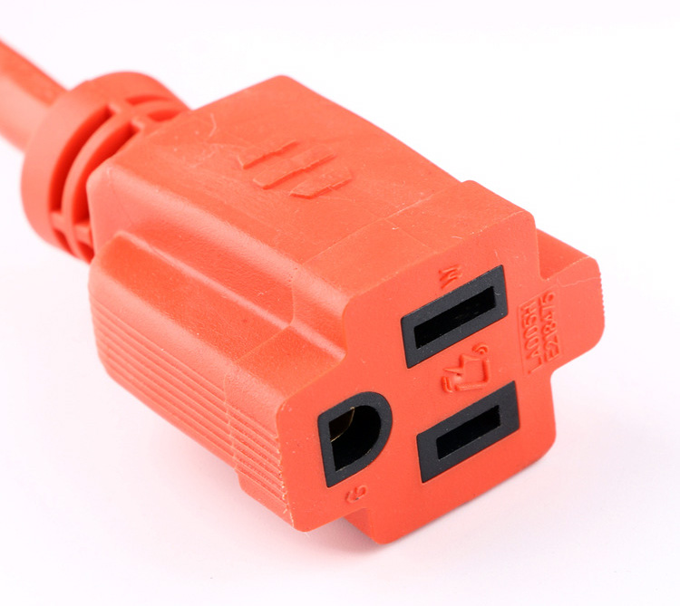 Extension-cord-socket-NEMA-5-15R.jpg