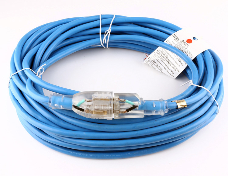 Manufacturer-Lighted-Outdoor-Extension-Cord.jpg