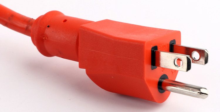 Manufacturer-Outdoor-Extension-Cord-Plug-e1534915454223.jpg