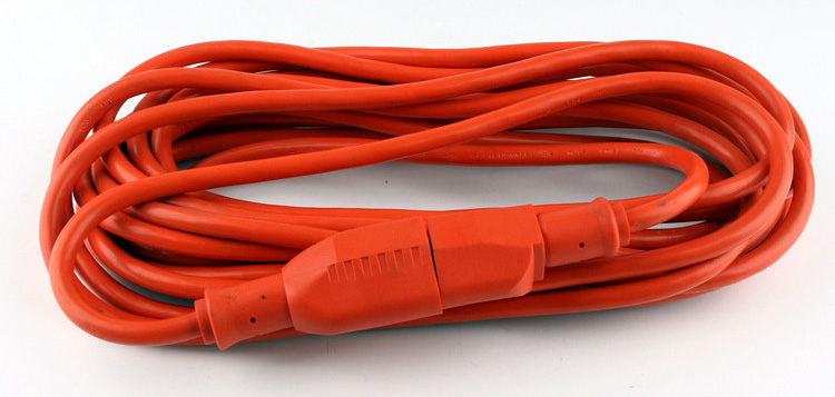 Manufacturer-Outdoor-Extension-Cord-3.jpg