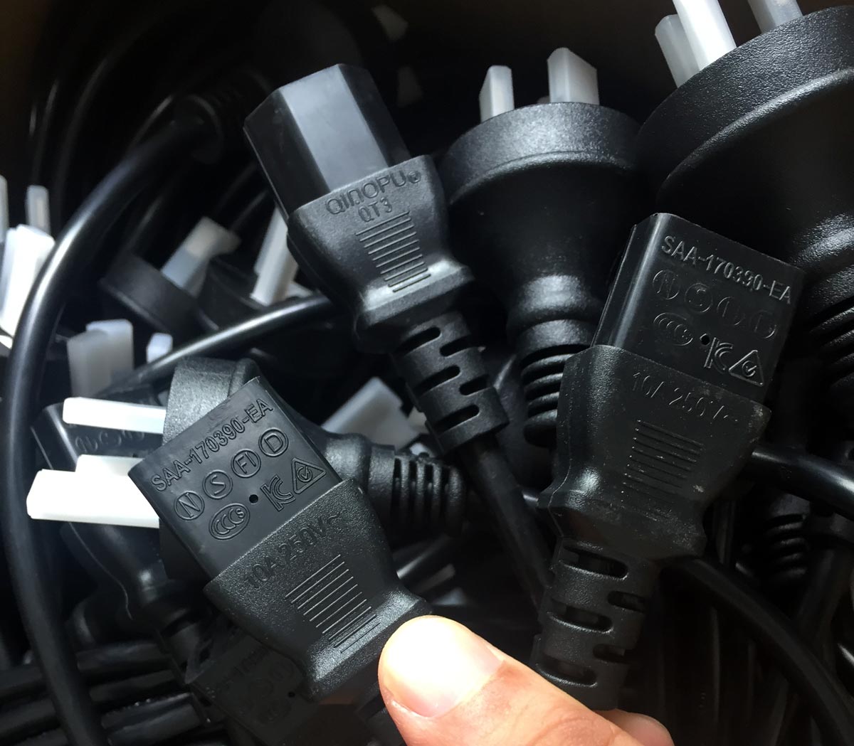 Australia-computer-power-cable.jpg