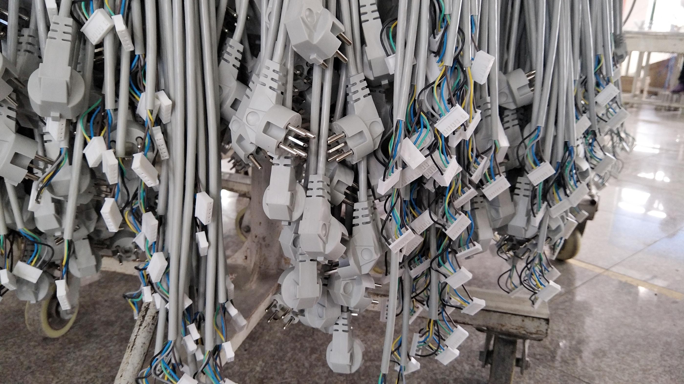 Manufacturer-Based-Holland-Custom-AC-Power-Cord-5-Wires-With-Termination.jpg