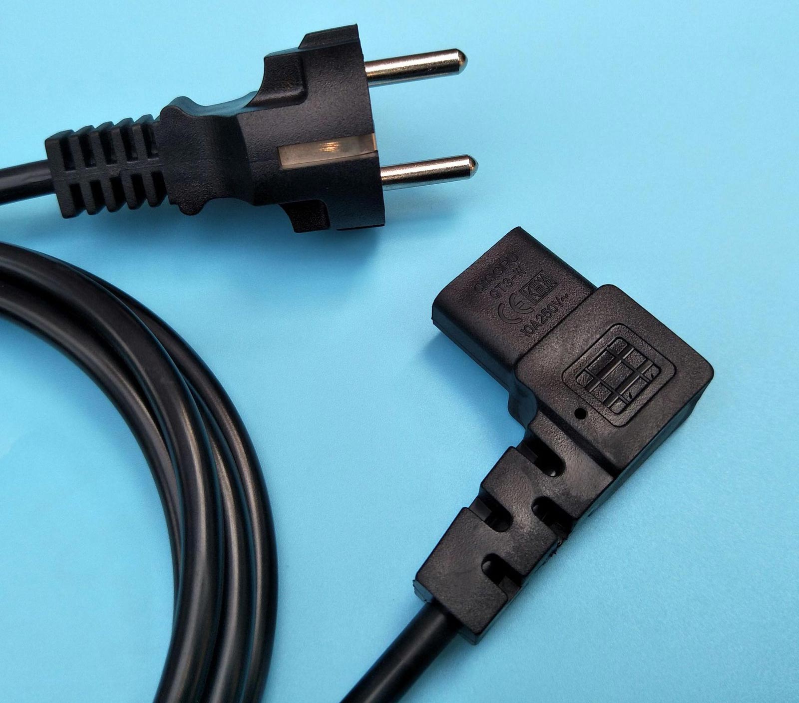 Europe-power-cord-IEC-60320-C13-right-angle-computer-power-cable.jpg