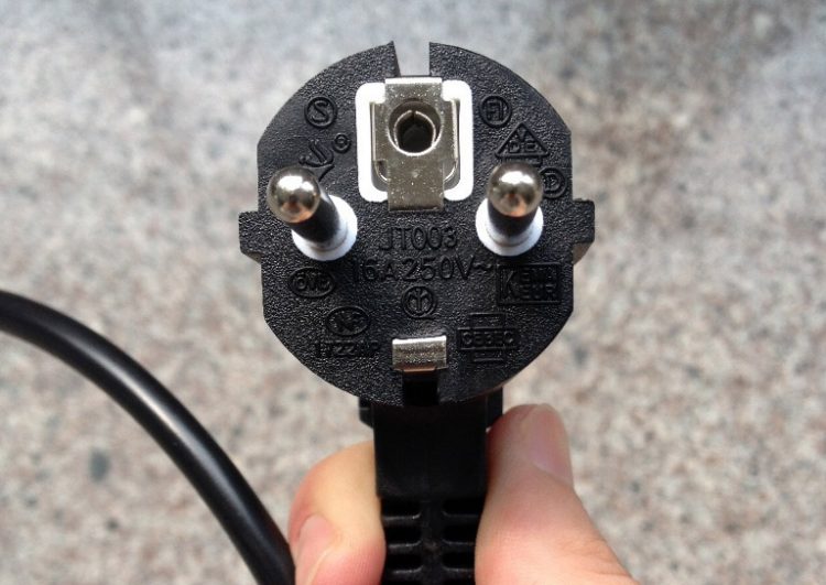 German-plug-750x531.jpg
