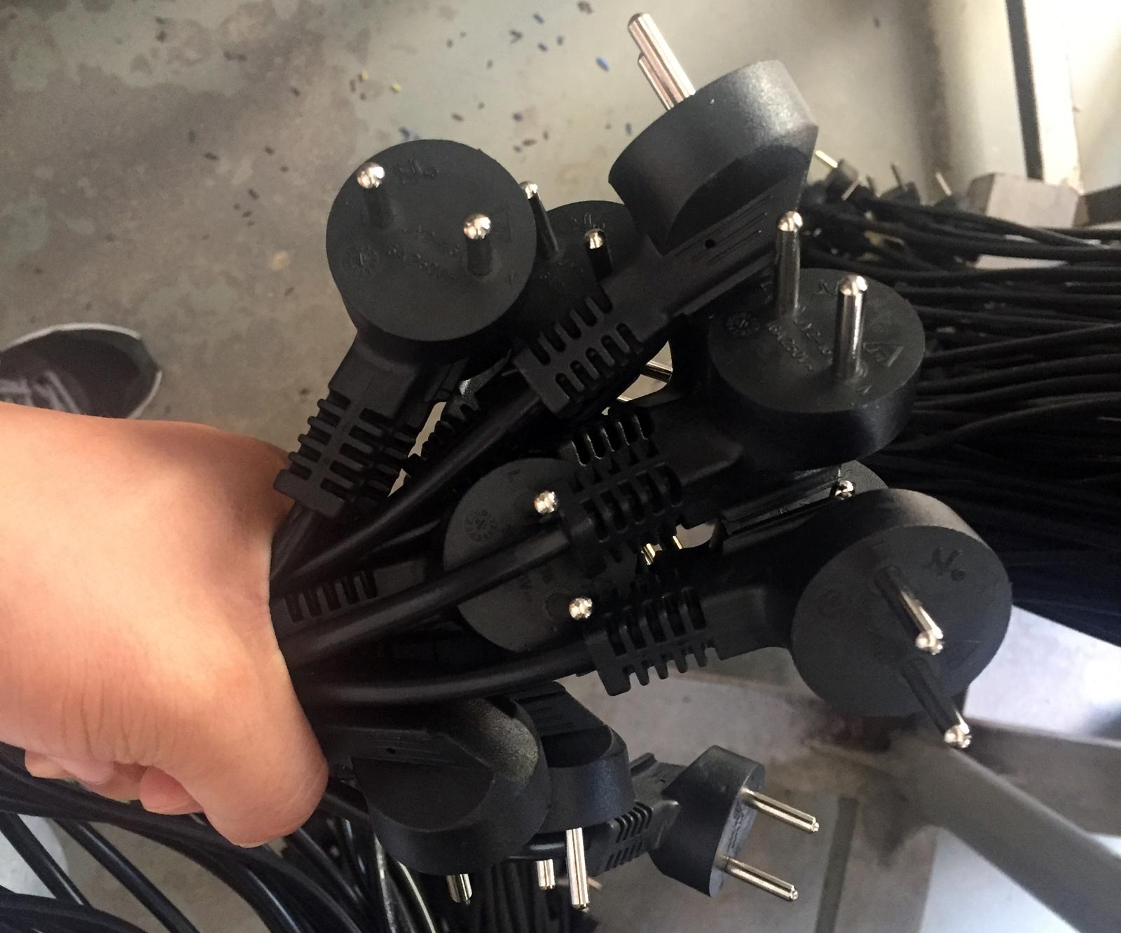 Israel-power-cable.jpg