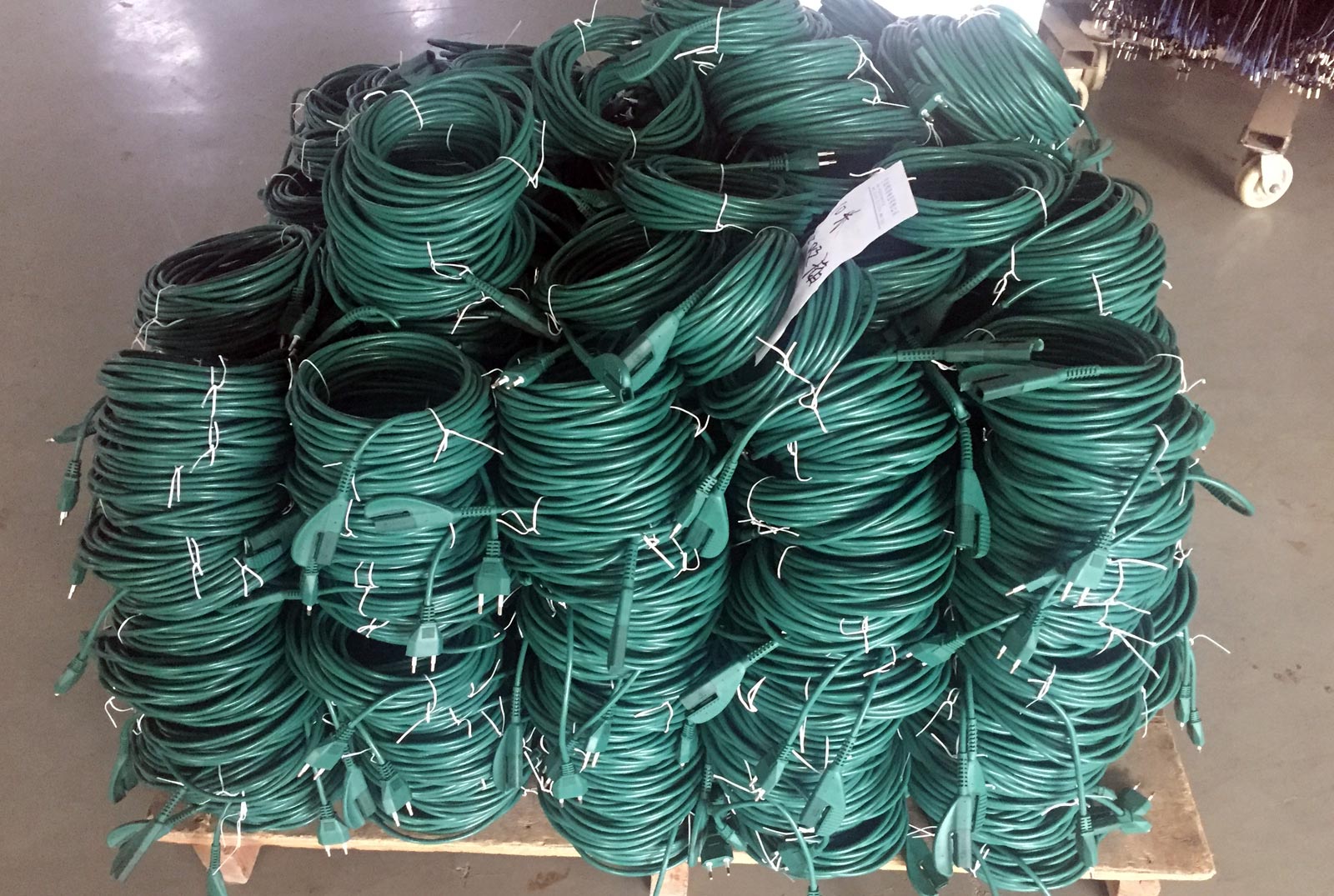 Vorwerk-Kobold-Power-Cords-Italy-Plug-135-136.jpg