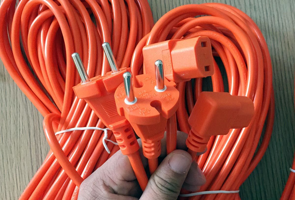 European-power-cords-IEC-60320-C17.jpg
