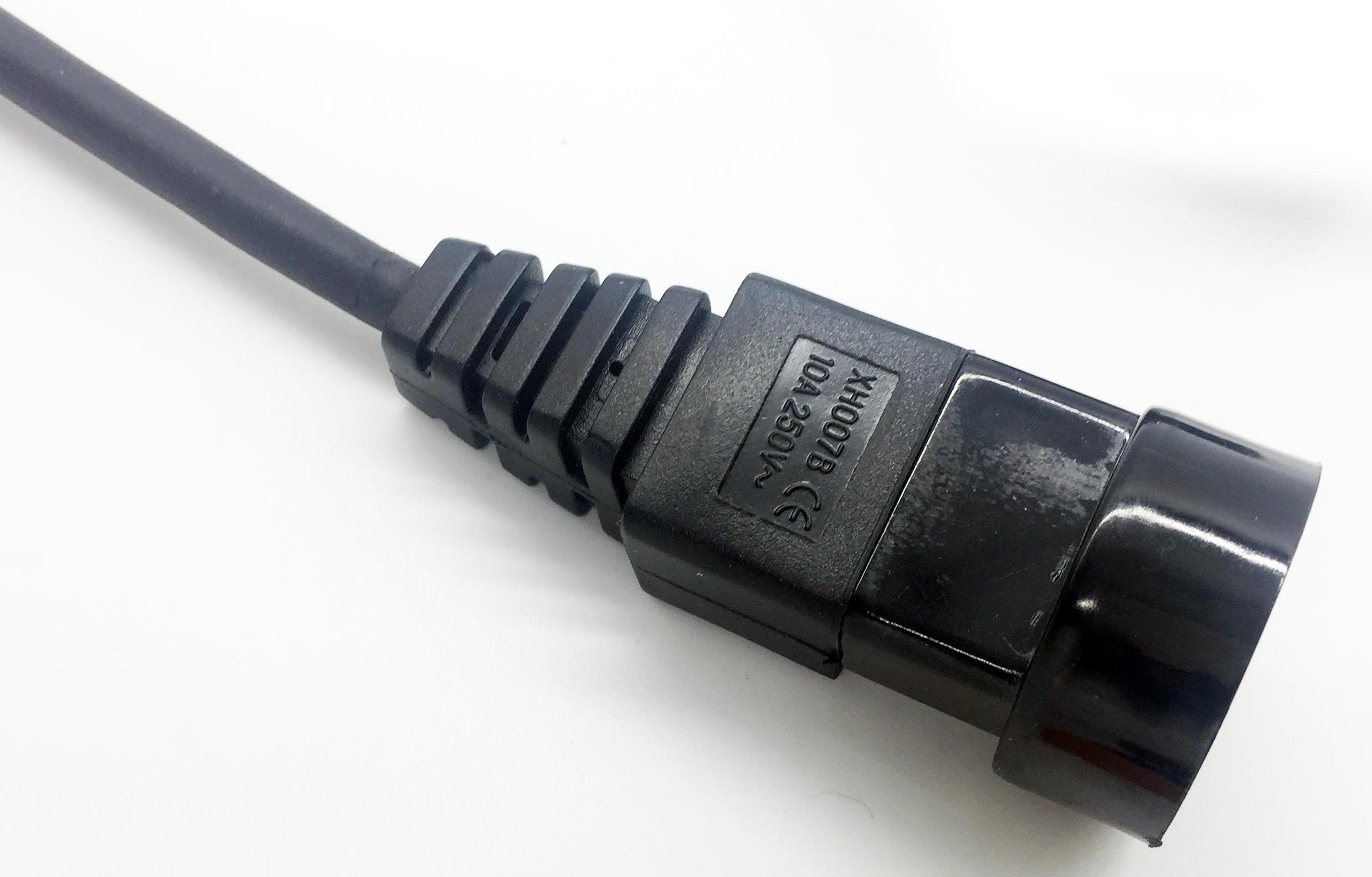 IEC-60320-C14-Waterproof-Power-Cable.jpg