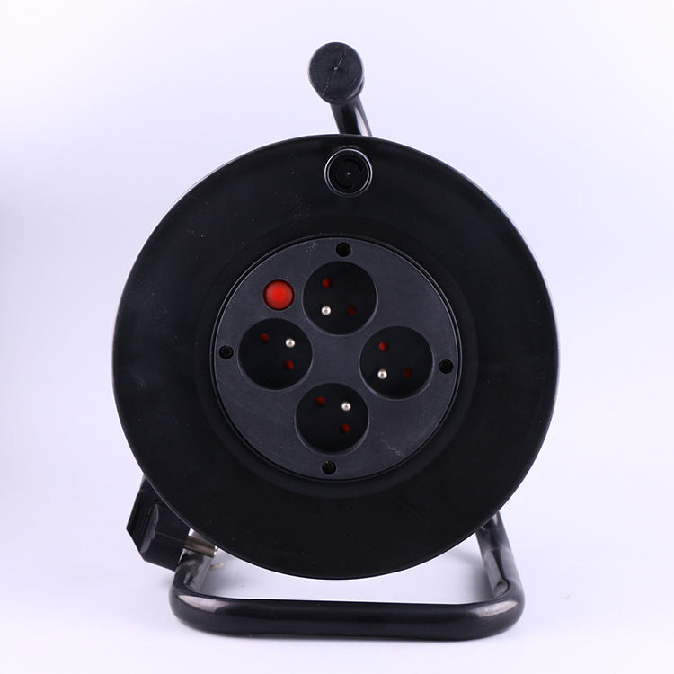 French-outlet-extension-cord-reel.jpg